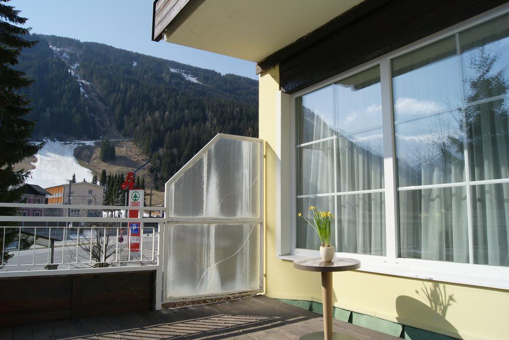 Hotel Lindenhof บาดกัสไตน์ ภายนอก รูปภาพ