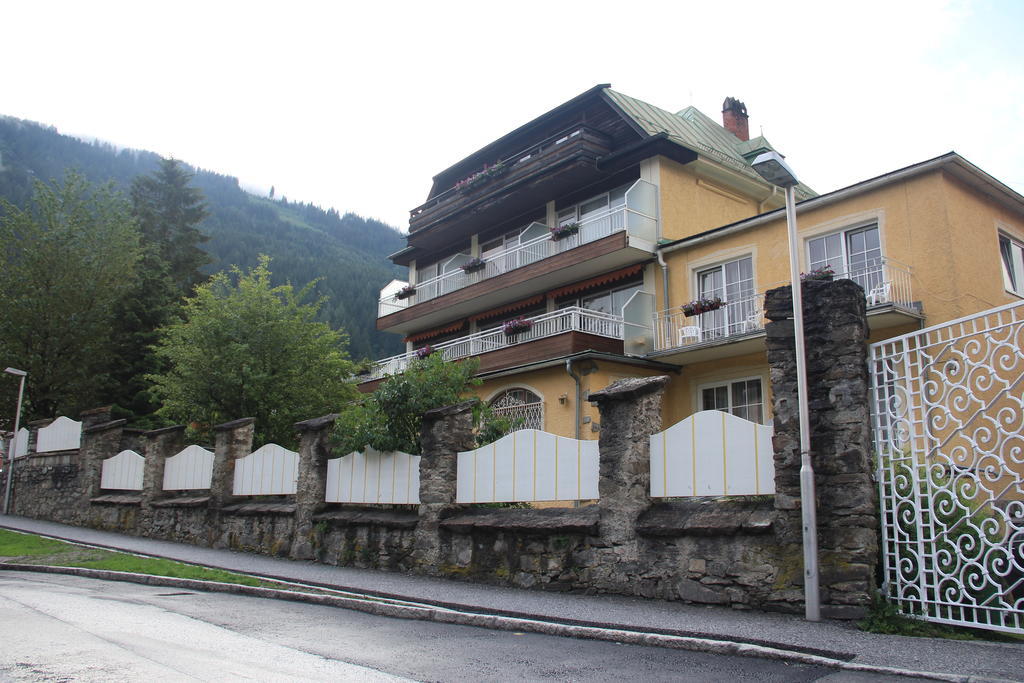 Hotel Lindenhof บาดกัสไตน์ ภายนอก รูปภาพ